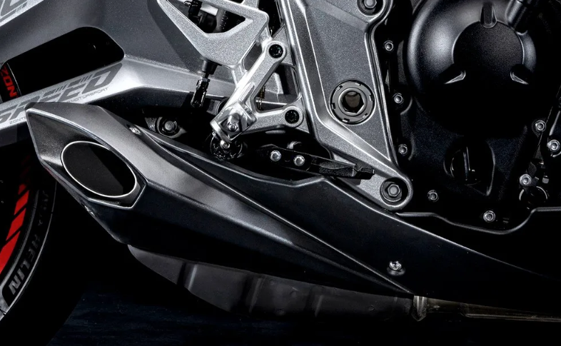 Motocicleta Zontes ZT 703-RR