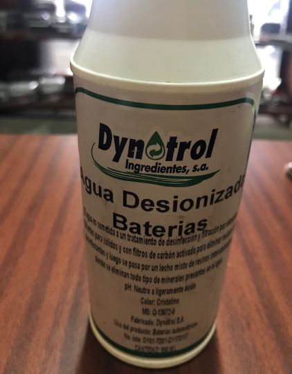 Agua Desoinzada para Bateria
